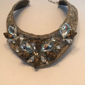 VINTAGE COLLAR NECK PIECE FRON THE 80s